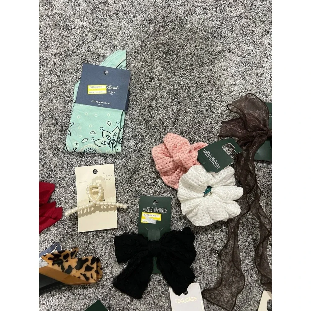 Hair‎ Accessories Lot - New - Retail $70+